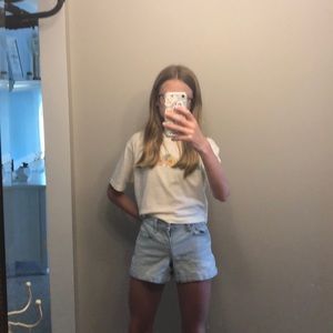 old navy boyfriend light wash shorts